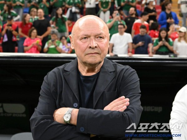 短期股票配资门户 捷克主帅：我们在技术上也存在差距，表现更好的球队赢了比赛